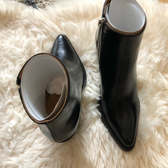 Chloe Rylee Leather Bootie - Picture 6 of 9